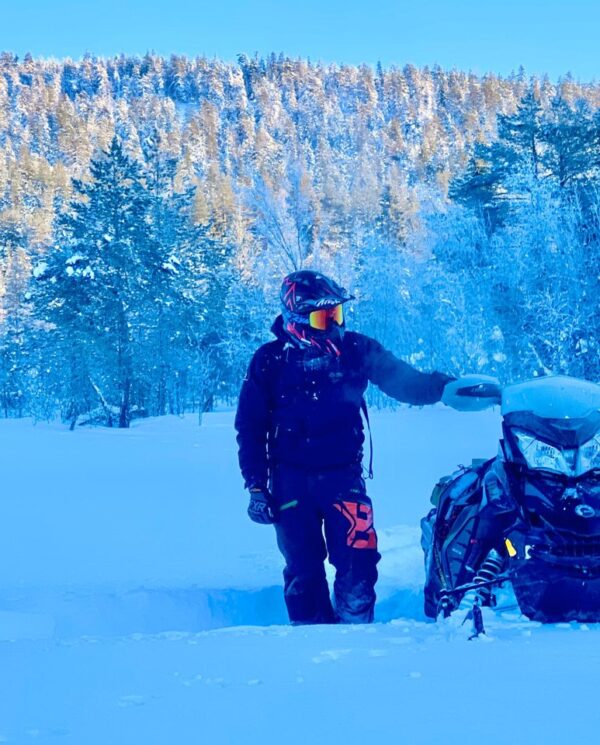 Schneemobil Reise Lappland Perfect Tours (45)