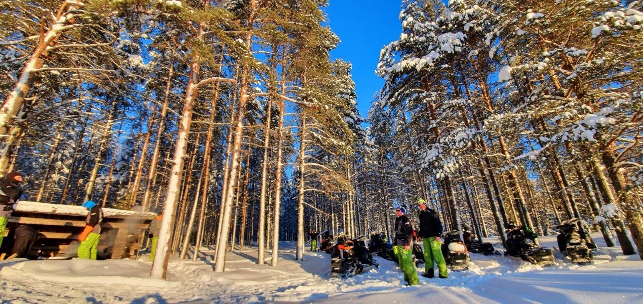Schneemobil Reise Lappland Perfect Tours (61)