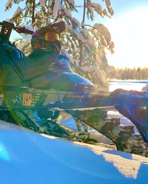 Schneemobil Reise Lappland Perfect Tours (72)
