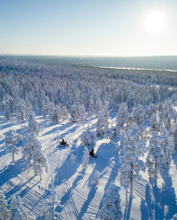Schneemobil Reise Lappland PerfectTours (6)
