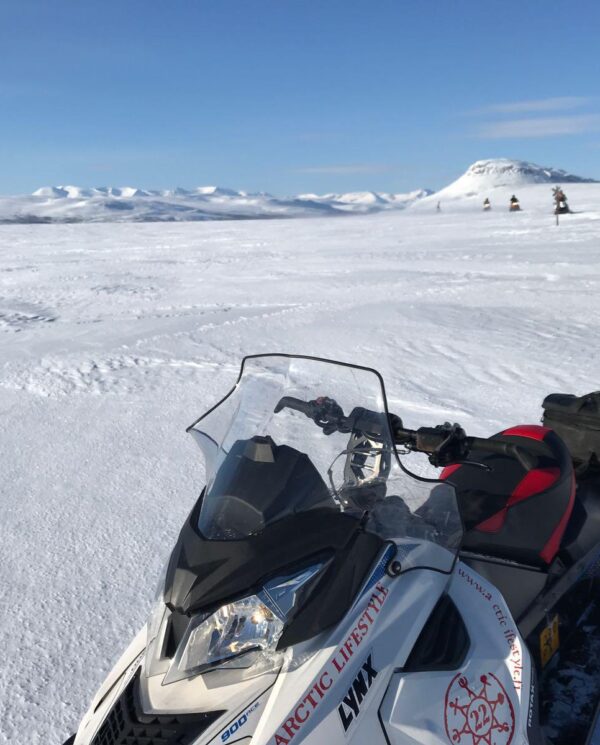 Schneemobil Reise Finnland