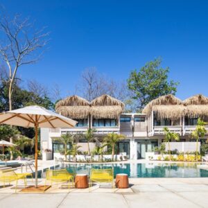 Perfect Tours Surfcamp The Gilded Iguana Surf Hotel (2)